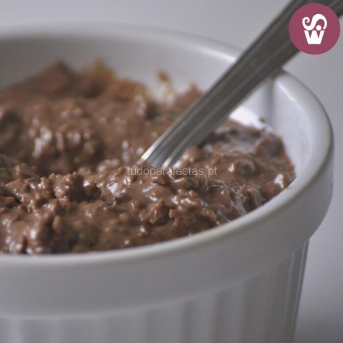 crocante-choc-leite.jpg crocante-choc-leite.jpg